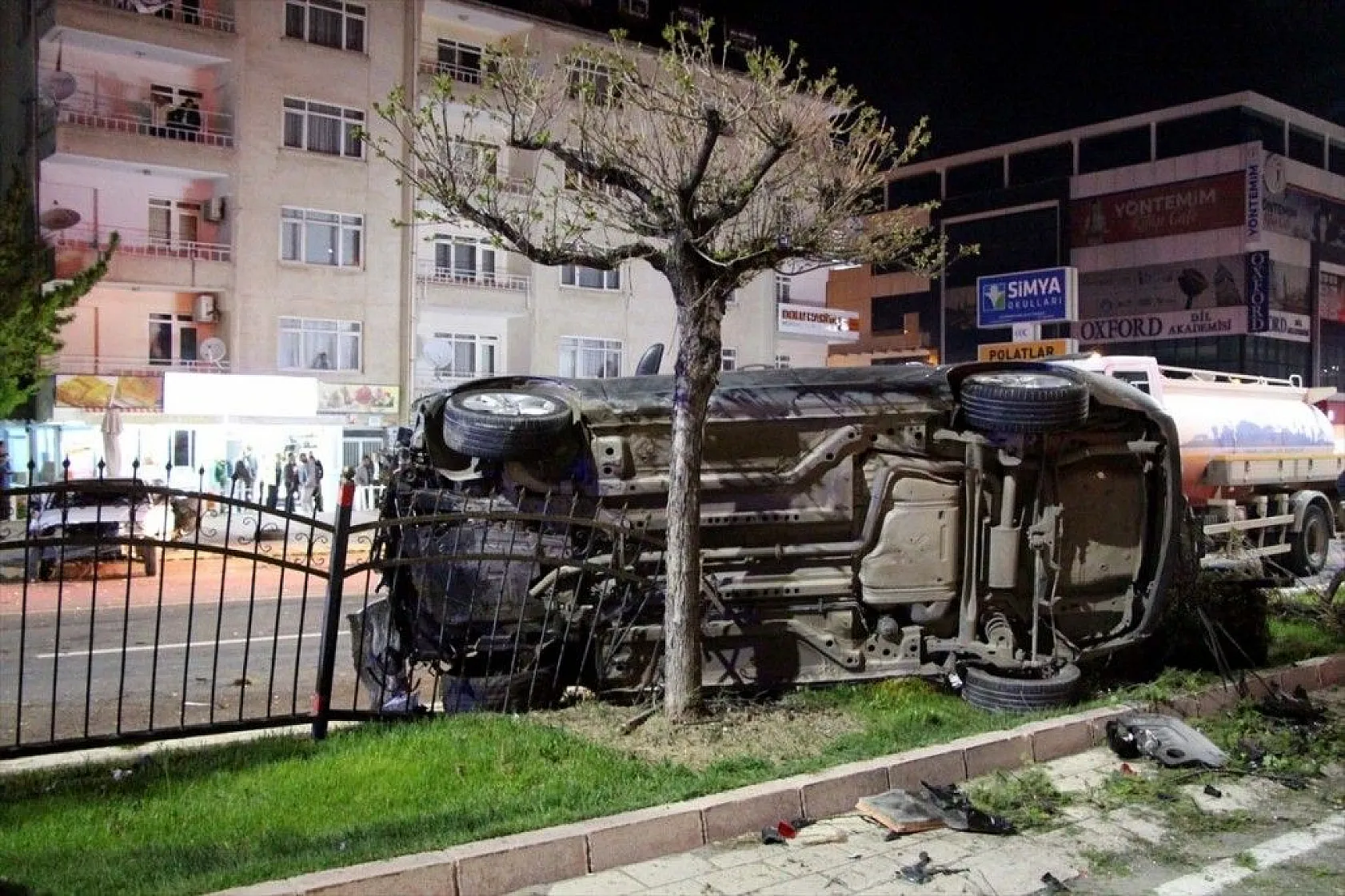 Gece yarısı olan feci kazadan fotoğraflar