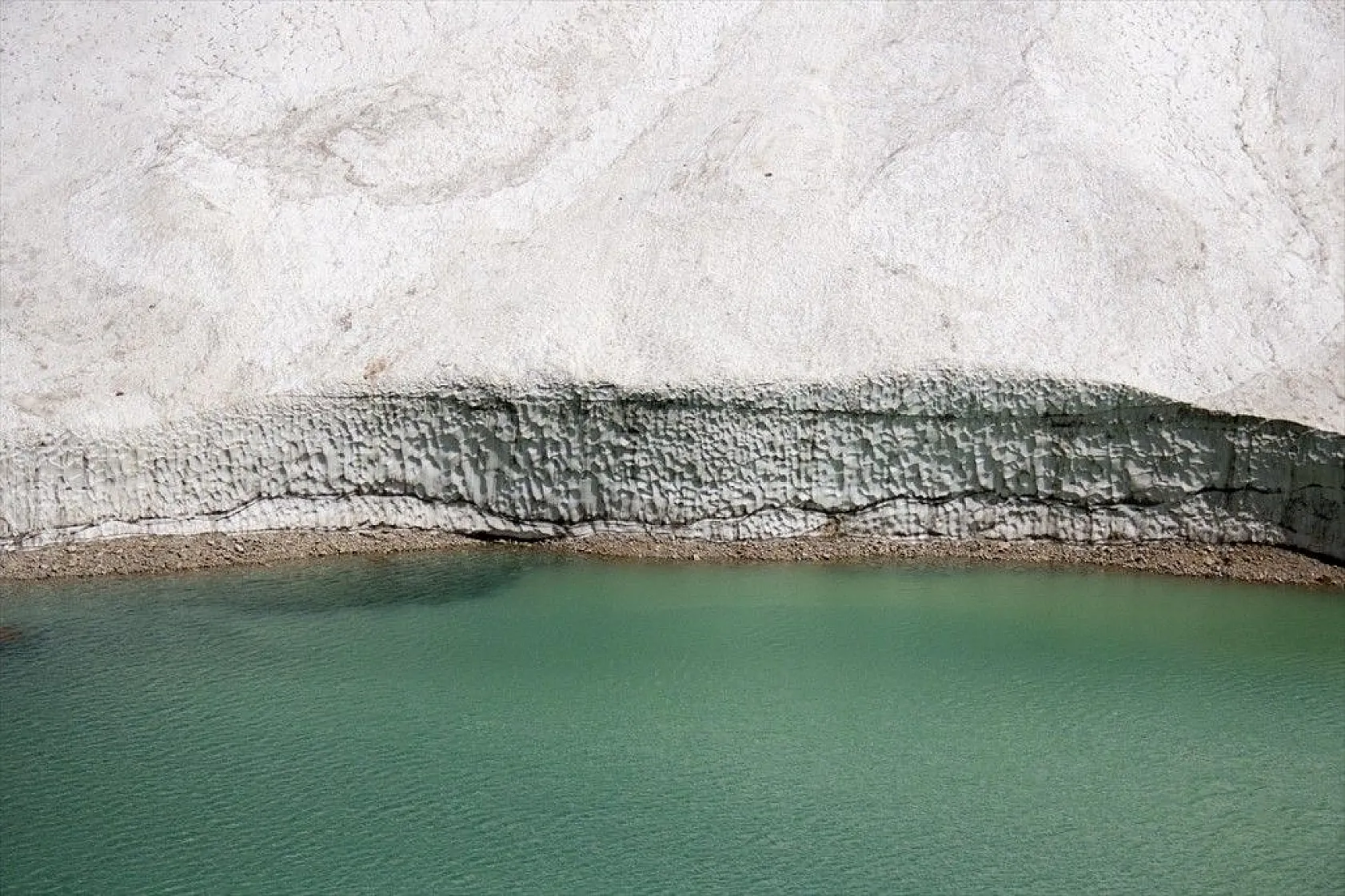 Mercan Vadisi'nin buzul gölleri yazın başka güzel