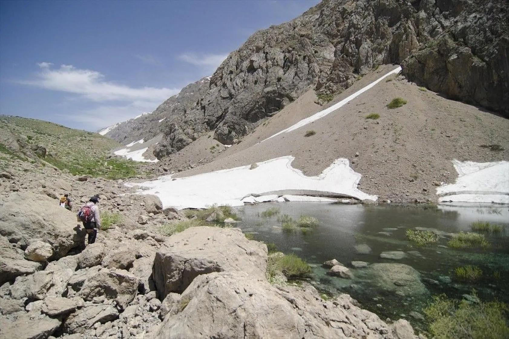 Mercan Vadisi'nin buzul gölleri yazın başka güzel