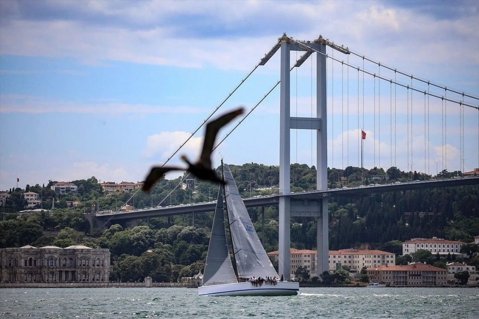 İstanbul Boğazı'nda yelken şöleni