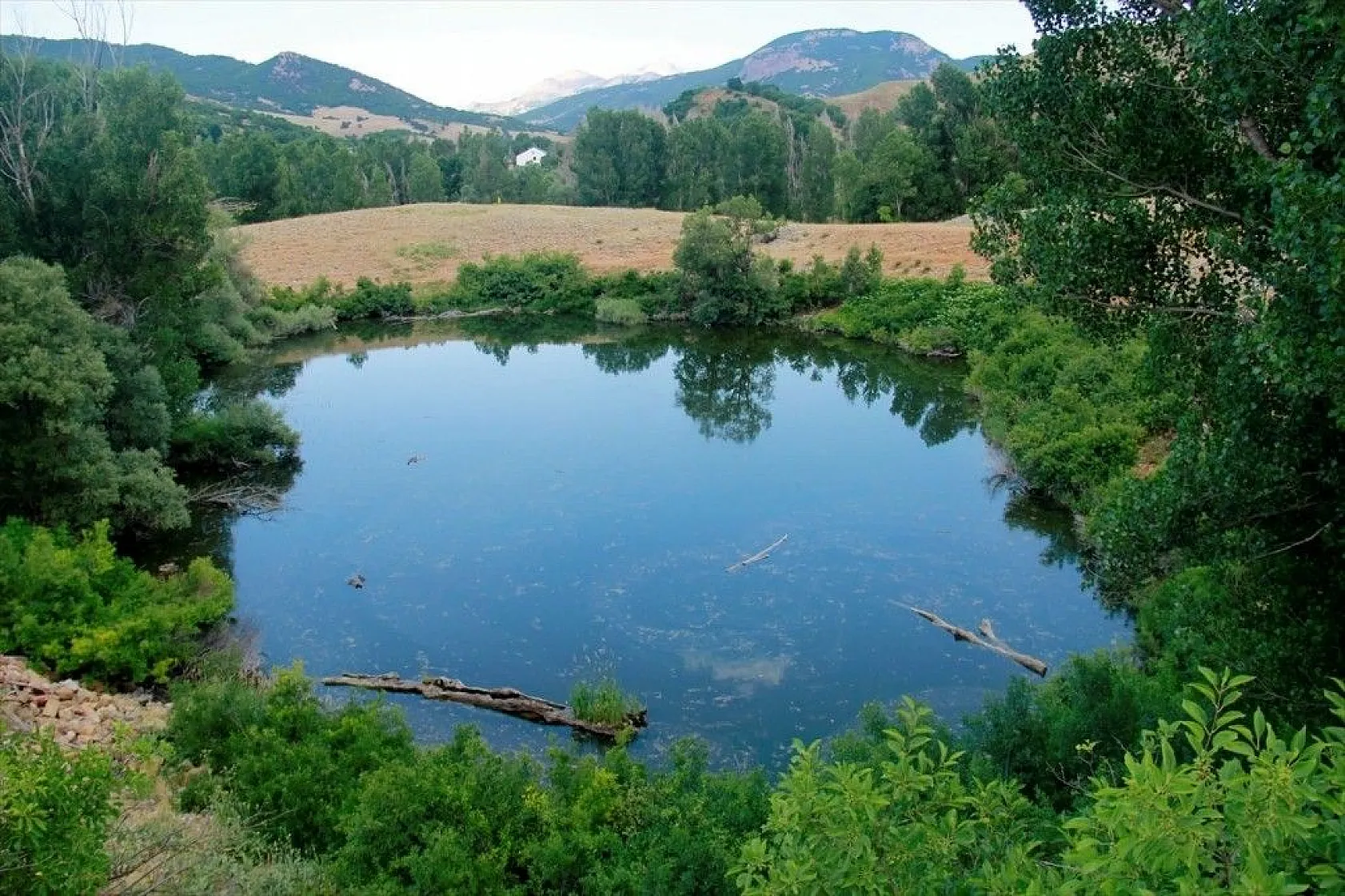 Göz kamaştıran 'Melekler Gölü' keşfedilmeyi bekliyor