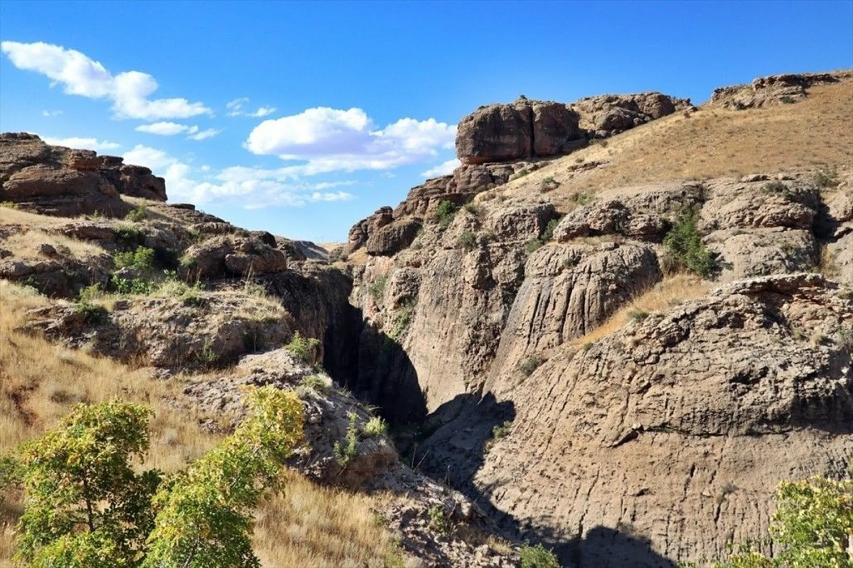 Saklıkapı kanyonu doğa tutkunlarını bekliyor