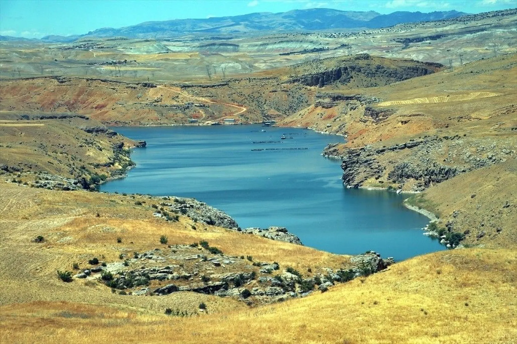Yeni keşif 'Kara Leylek Kanyonu'