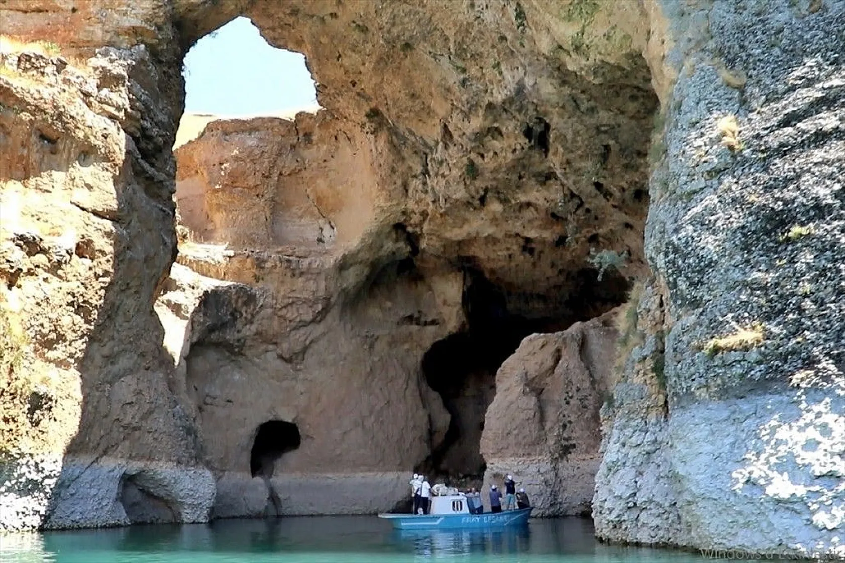 Saklıkapı ve Karaleylek kanyonları doğa tutkunlarını cezbediyor