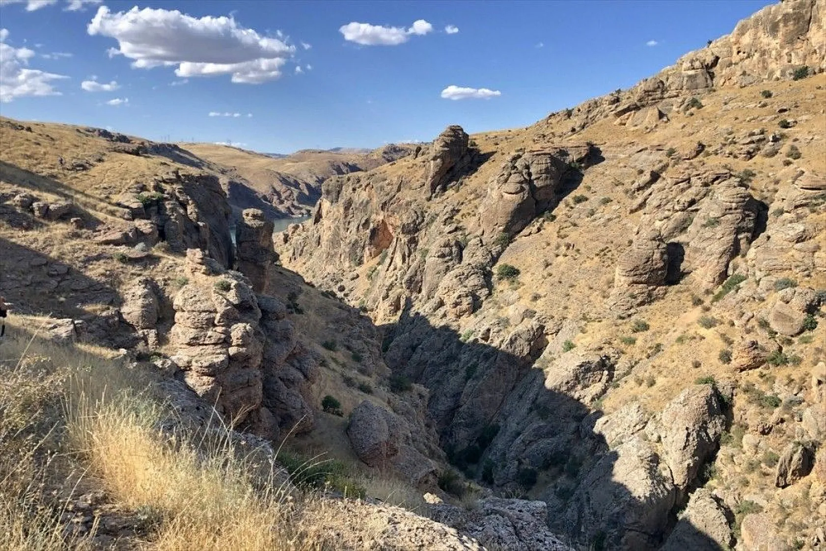 Saklıkapı ve Karaleylek kanyonları doğa tutkunlarını cezbediyor