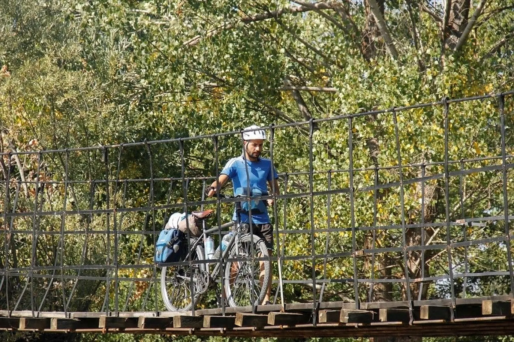 Bisikletiyle 7 yıldır Türkiye'yi geziyor