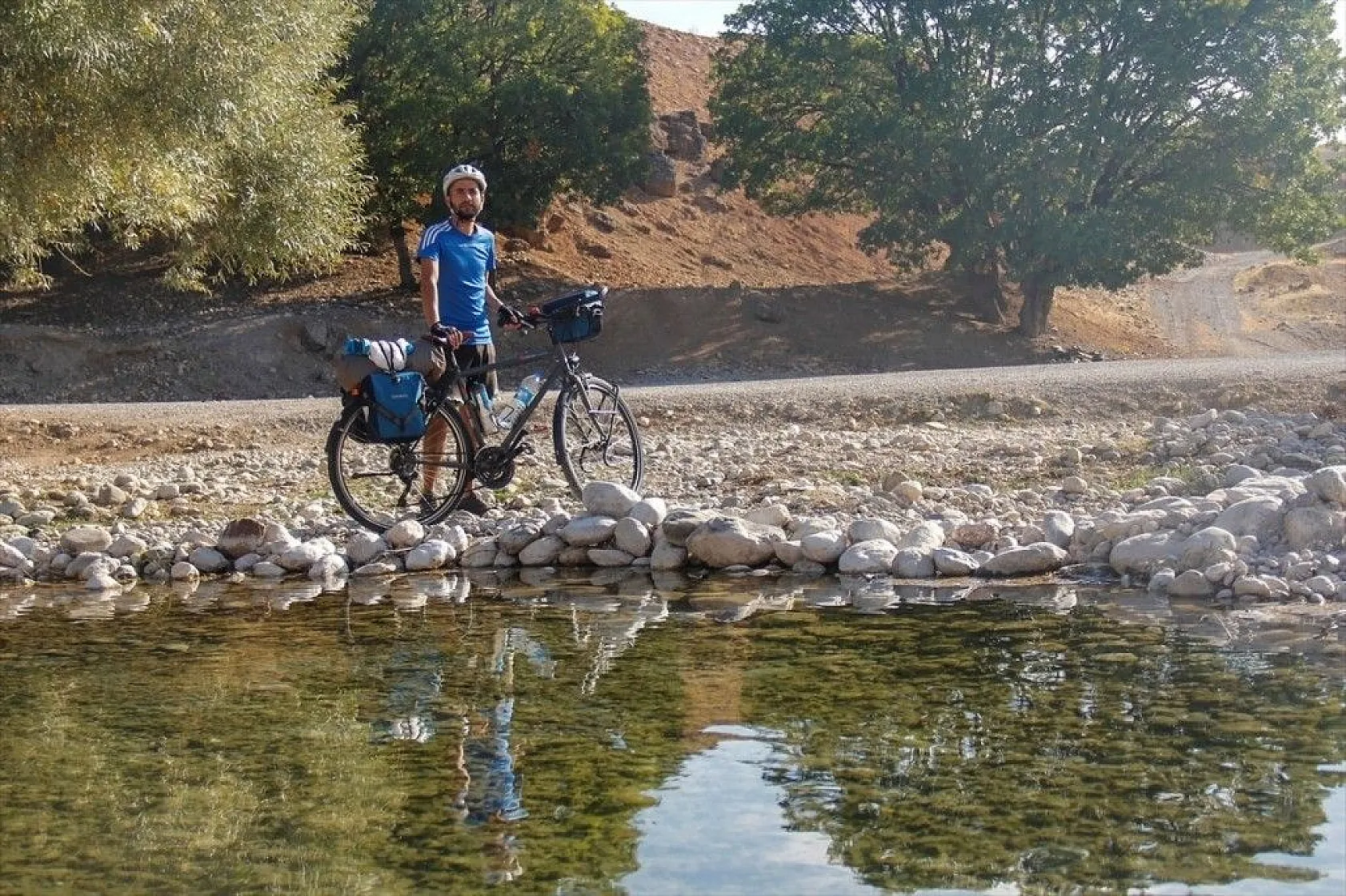 Bisikletiyle 7 yıldır Türkiye'yi geziyor