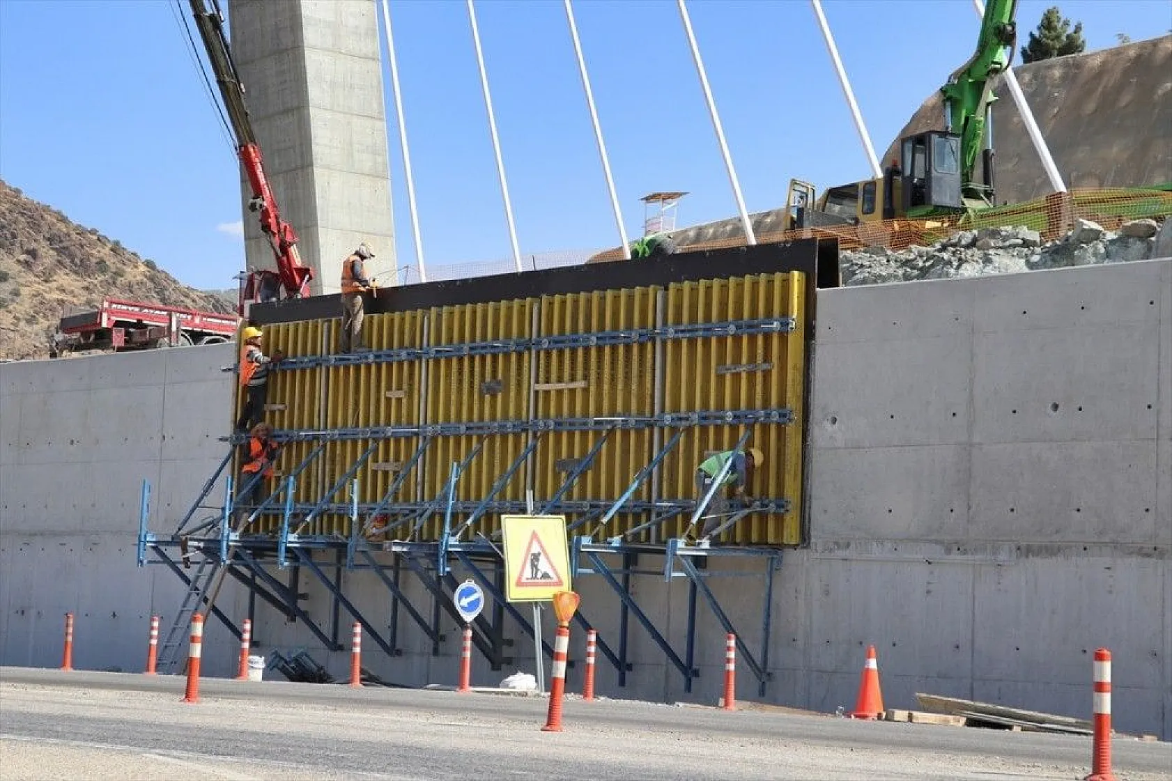 Yeni Kömürhan Köprüsü yapımından fotoğraflar