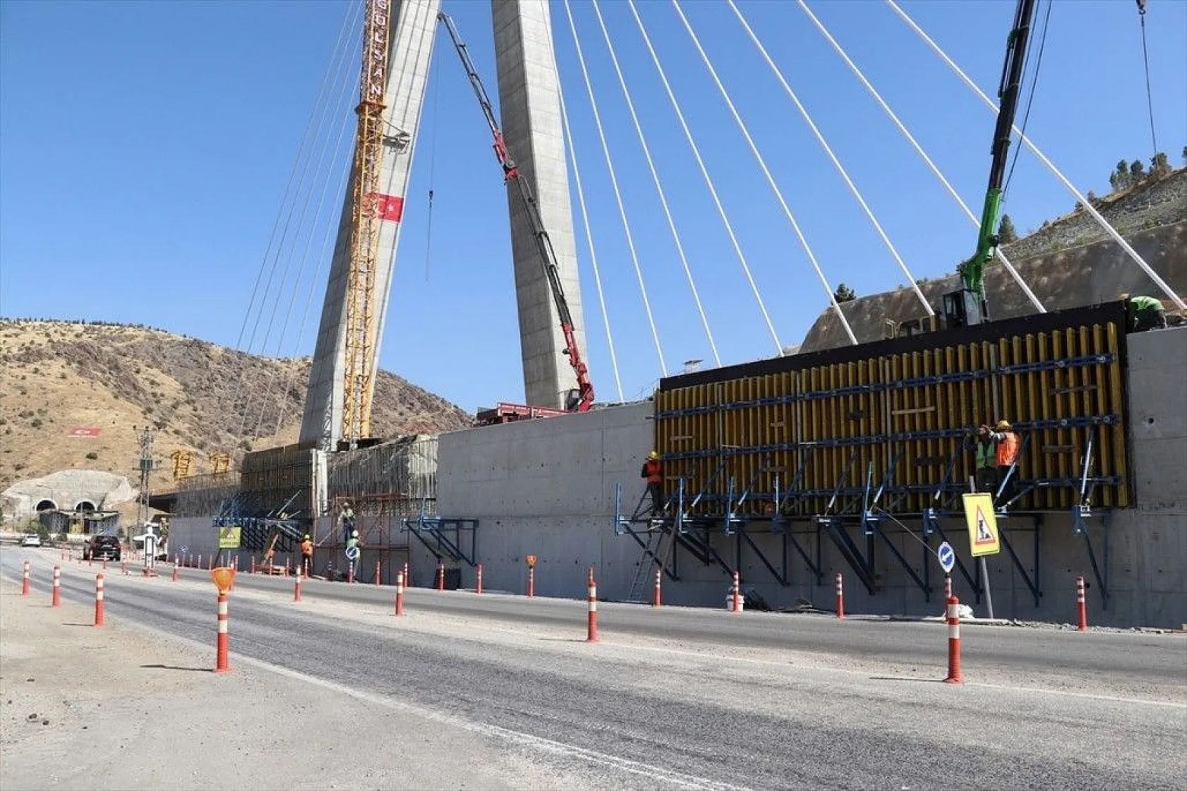 Yeni Kömürhan Köprüsü yapımından fotoğraflar