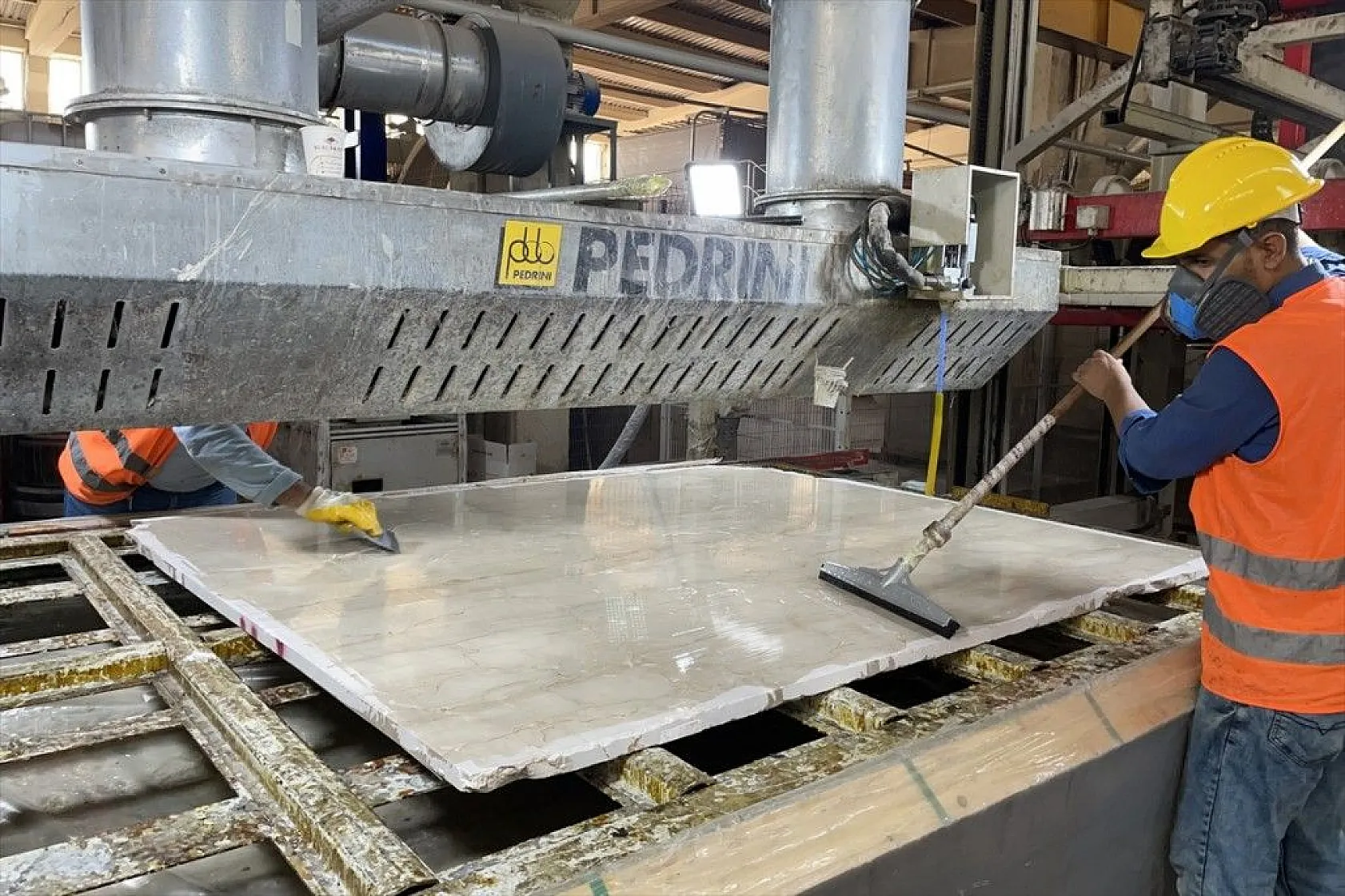 Elazığ'ın Vişne Mermeri güzelliğiyle göz kamaştırıyor