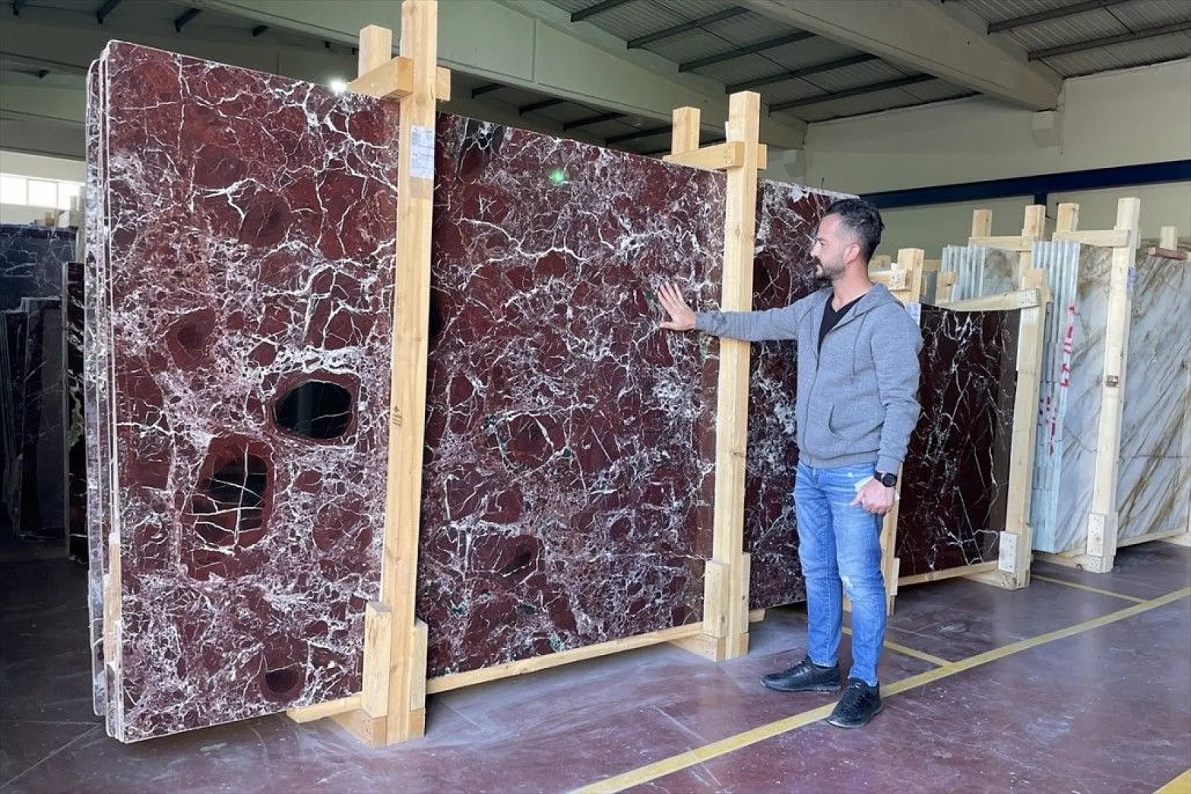 Elazığ'ın Vişne Mermeri güzelliğiyle göz kamaştırıyor