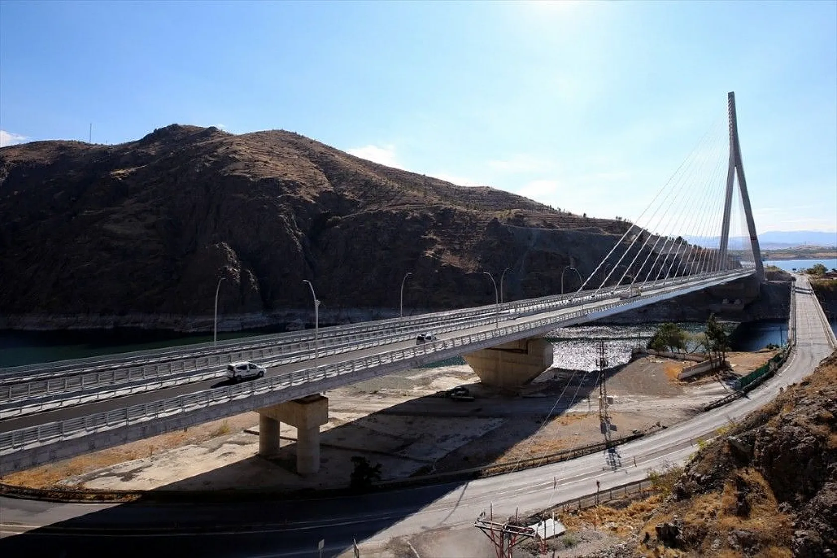 Kömürhan Köprüsü Elazığ ile Malatya arasındaki ulaşımda konforu artırdı