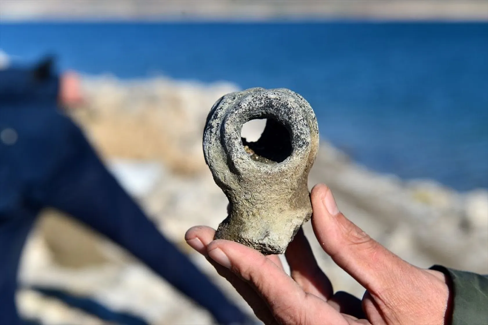 Sular çekildi, tarihi höyükler ortaya çıktı