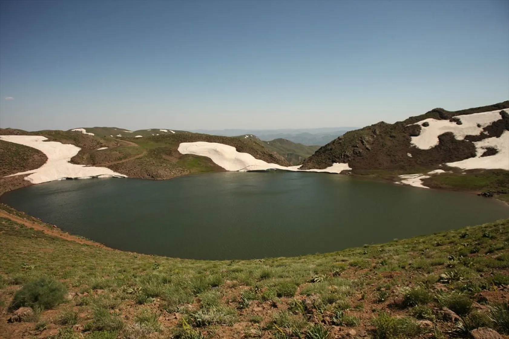 Gerendal Gölü, doğa tutkunlarını bekliyor