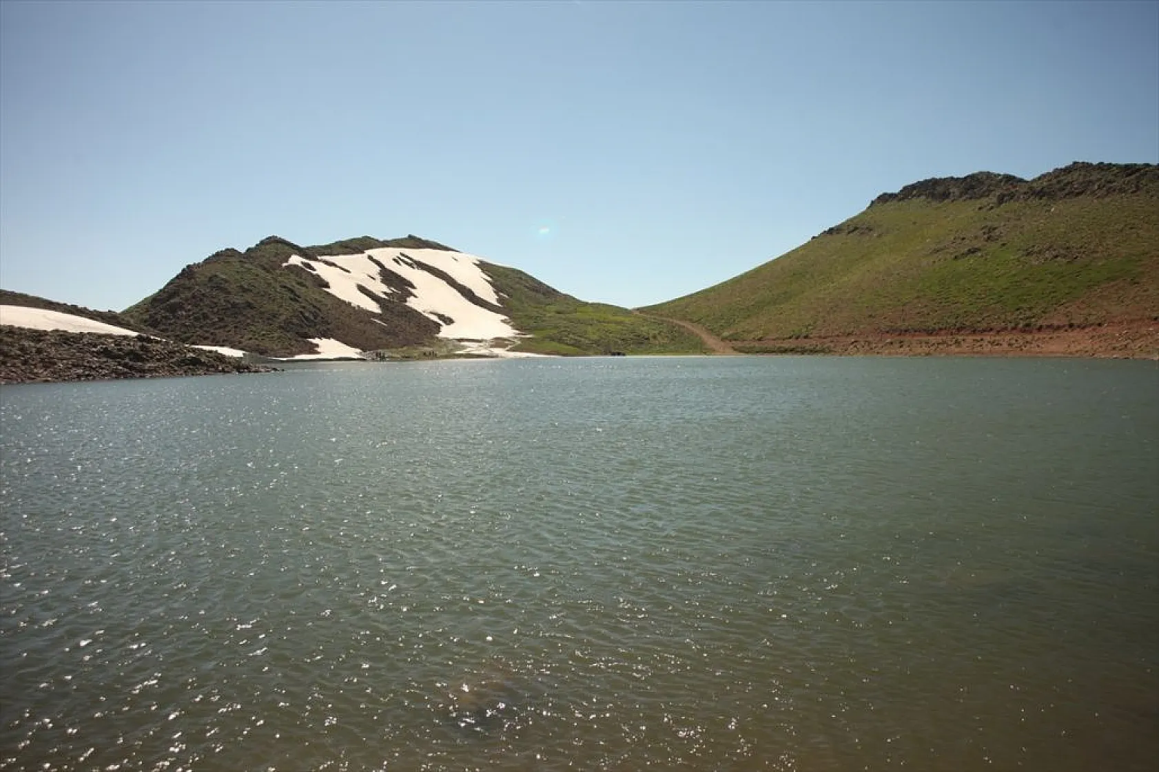Gerendal Gölü, doğa tutkunlarını bekliyor