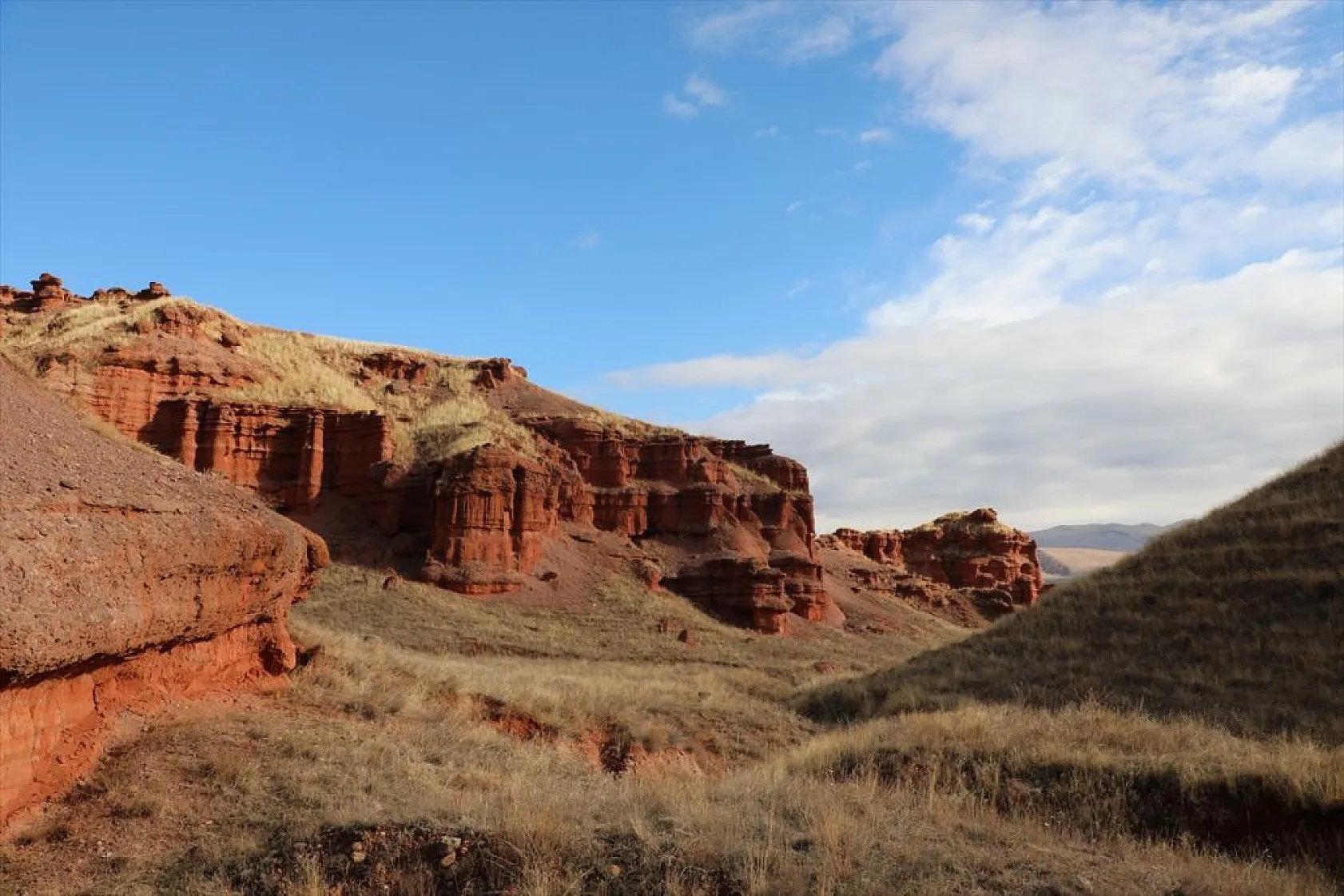 Erzurum'un Narman ilçesindeki peribacaları...