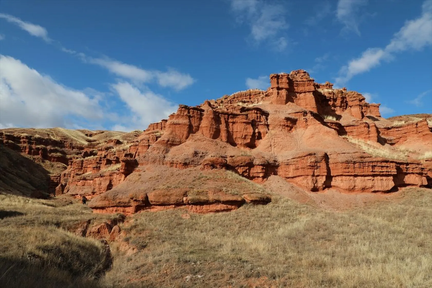 Erzurum'un Narman ilçesindeki peribacaları...