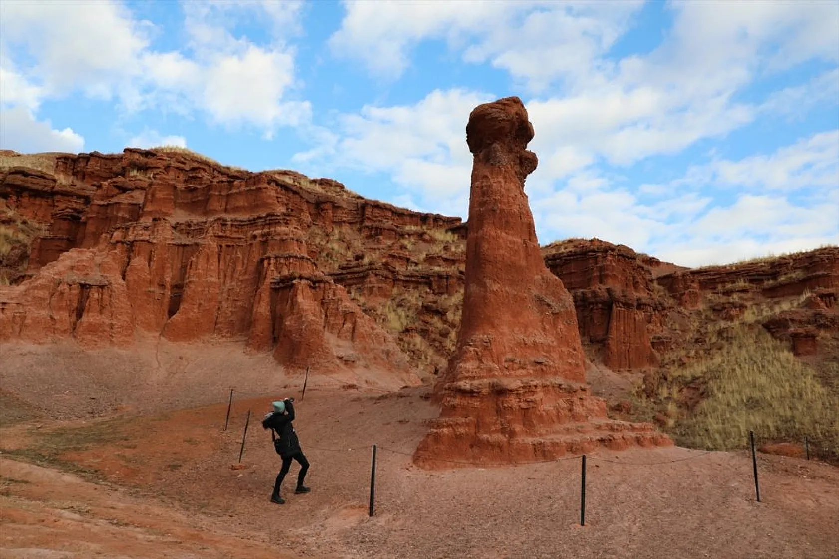 Erzurum'un Narman ilçesindeki peribacaları...