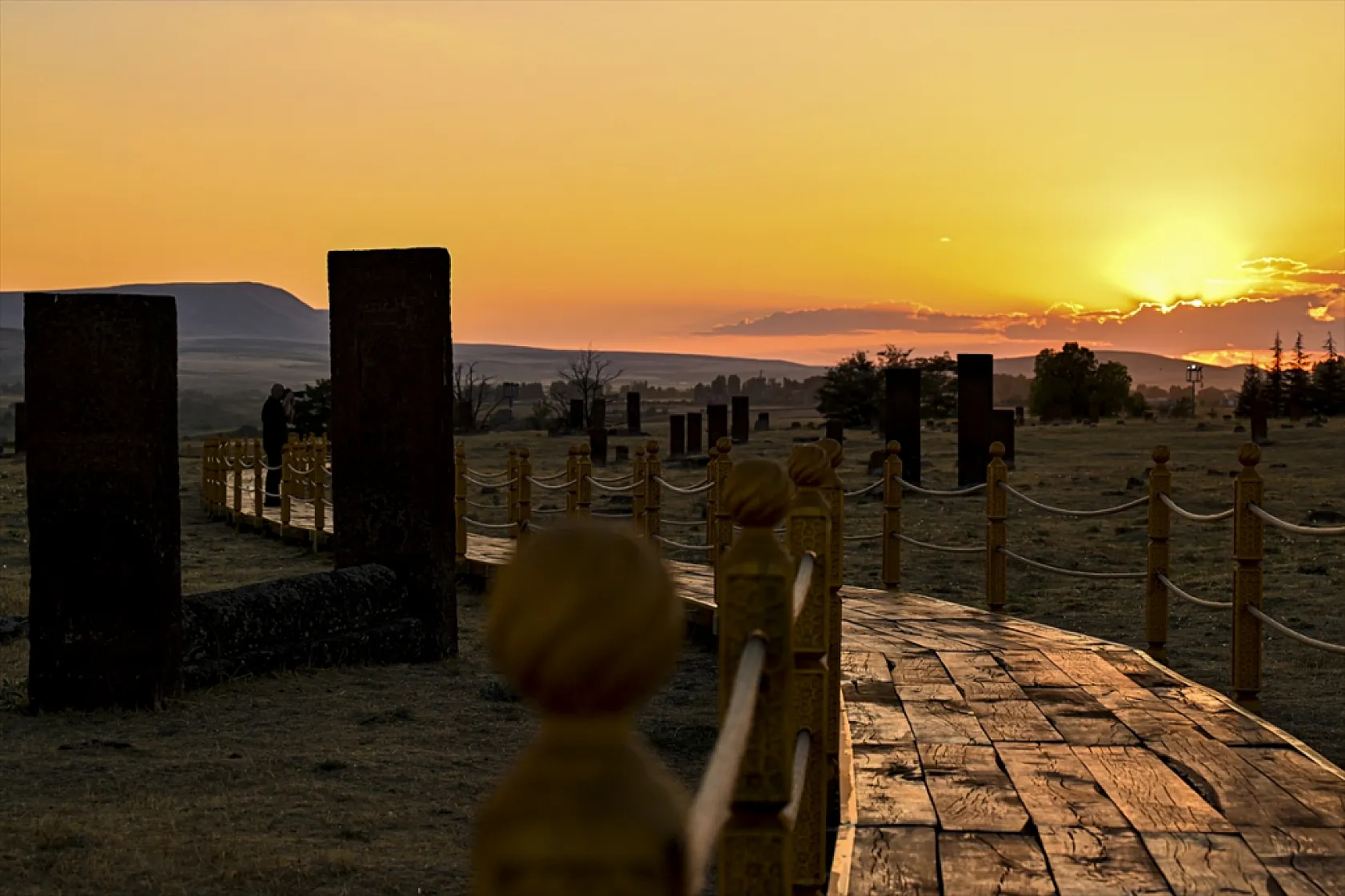 Selçuklu Meydan Mezarlığı zamana meydan okuyor