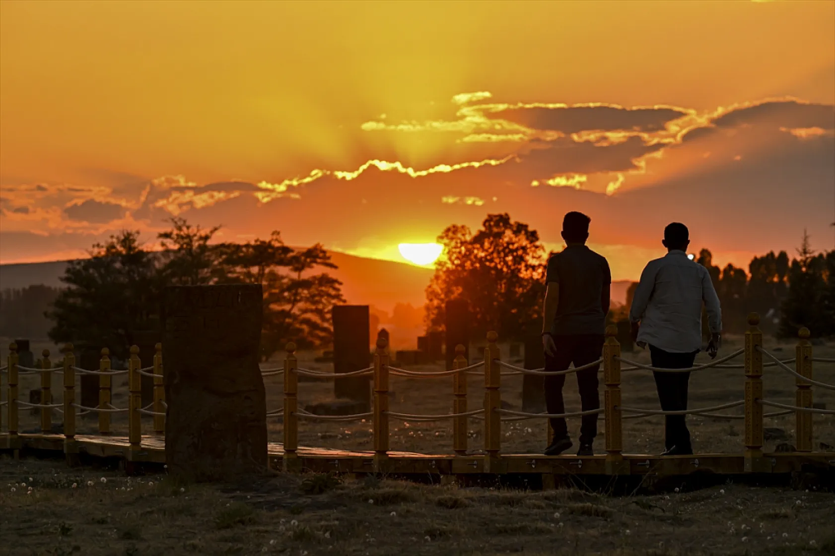 Selçuklu Meydan Mezarlığı zamana meydan okuyor
