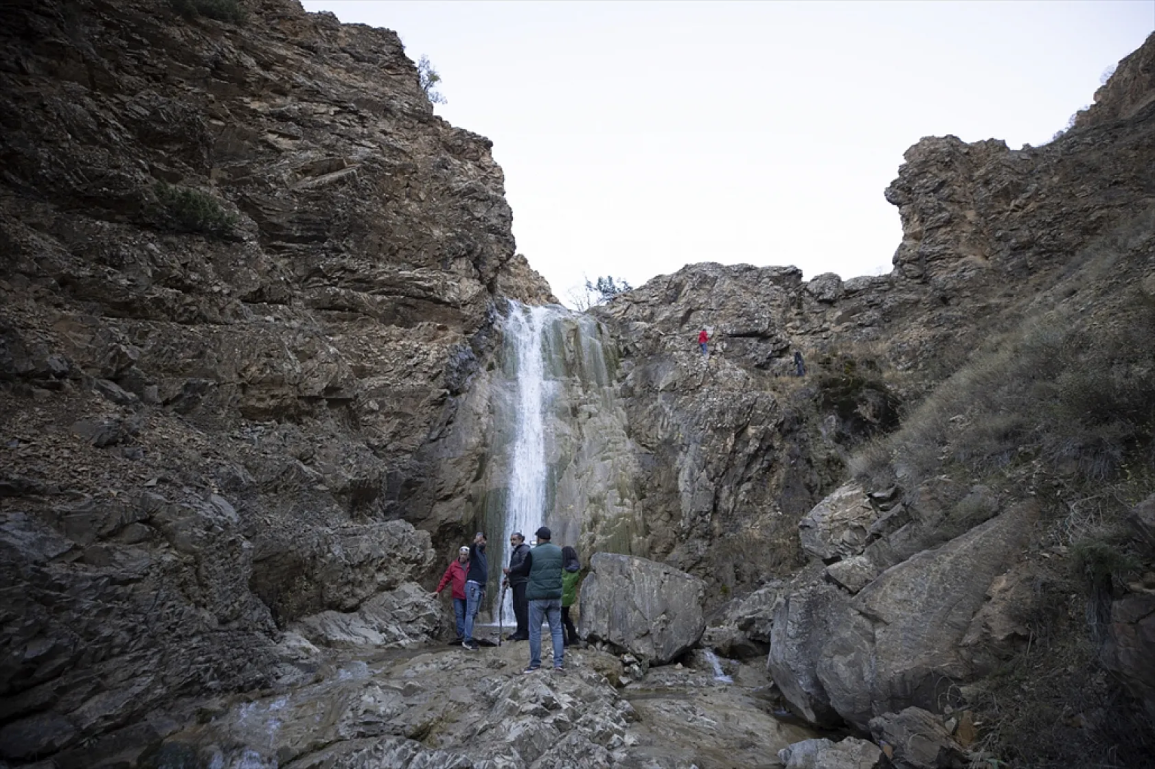 Salördek ormanları güz renklerine büründü