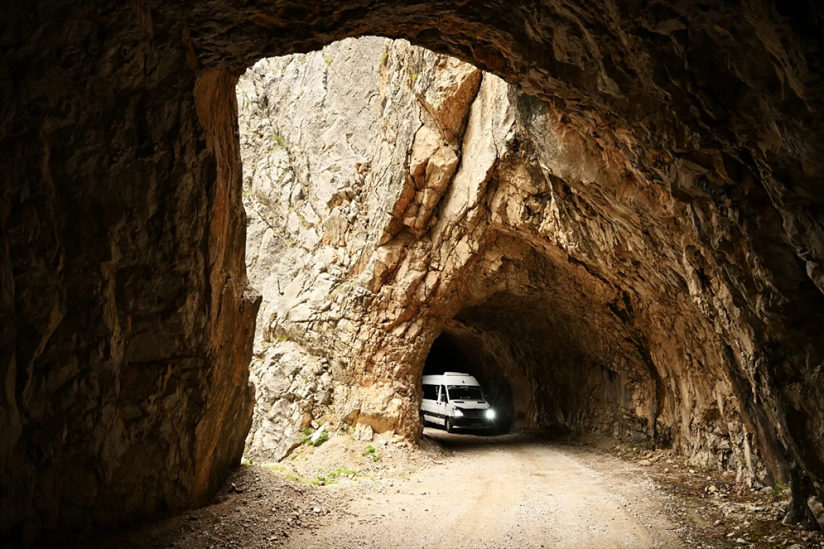 Karanlık Kanyonu ziyaretçilerini büyülüyor