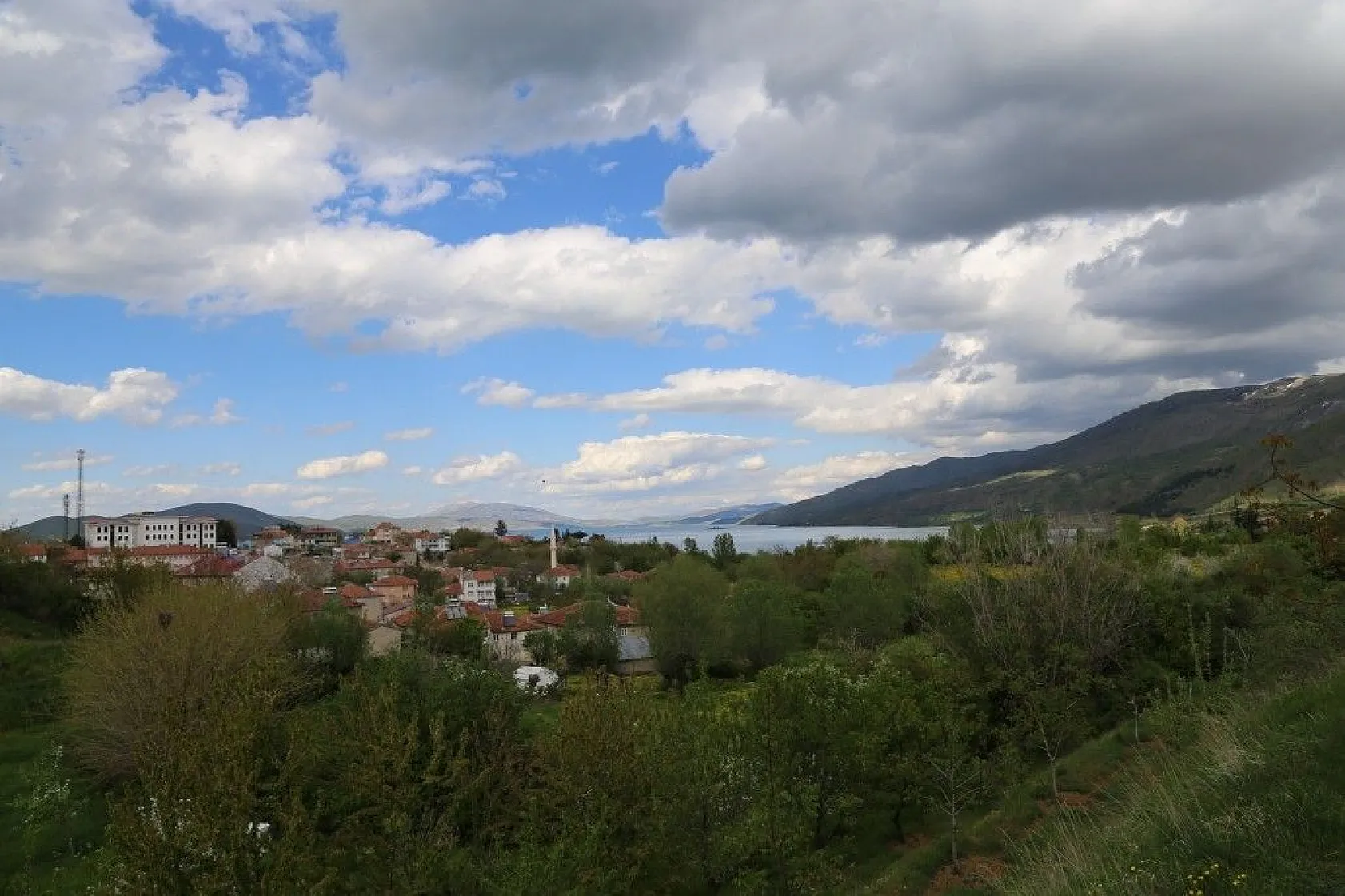 Elazığ baharla birlikte renk cümbüşüne büründü