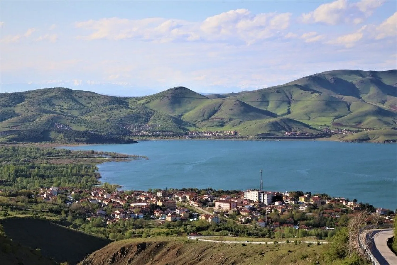 Elazığ baharla birlikte renk cümbüşüne büründü