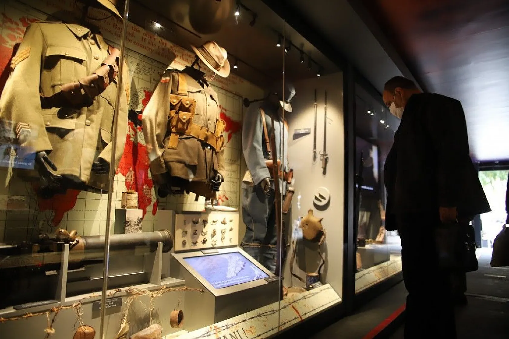 Çanakkale Savaşları Mobil Müzesi'nin 40'ıncı durağı Elazığ oldu