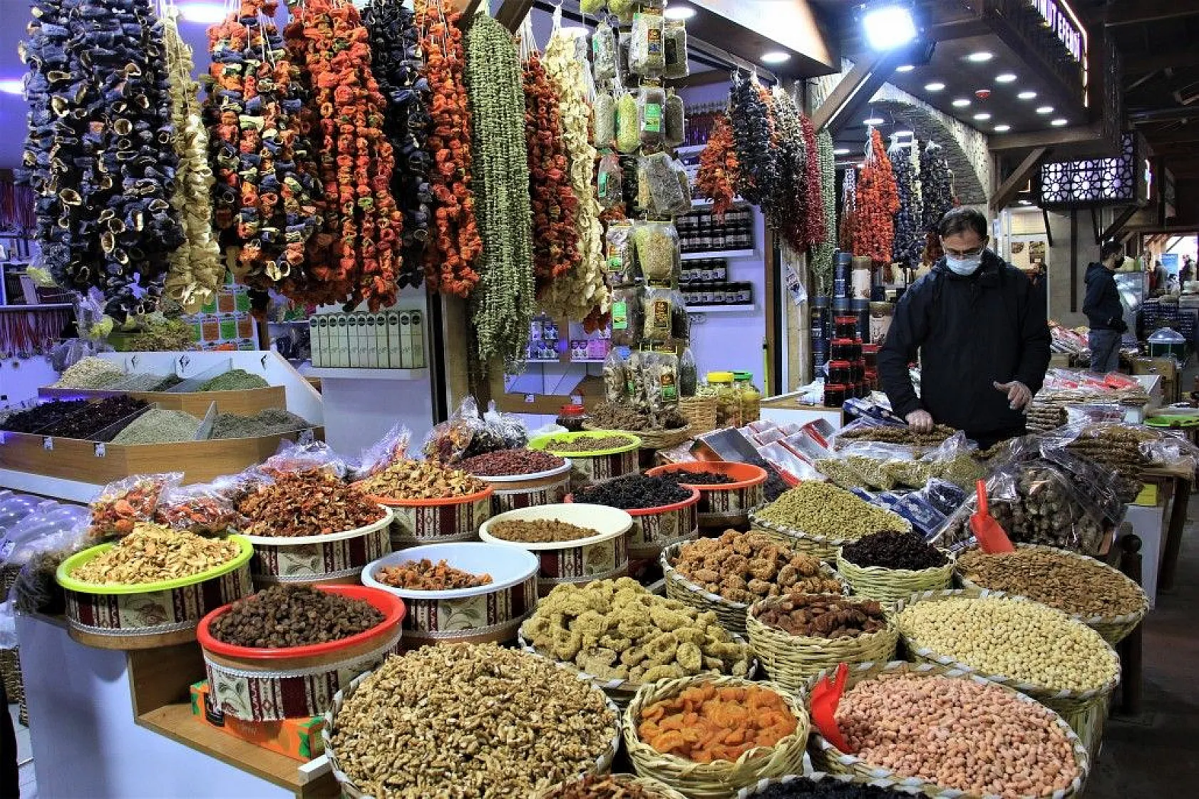 Kapalı Çarşı esnafı online satışa geçti