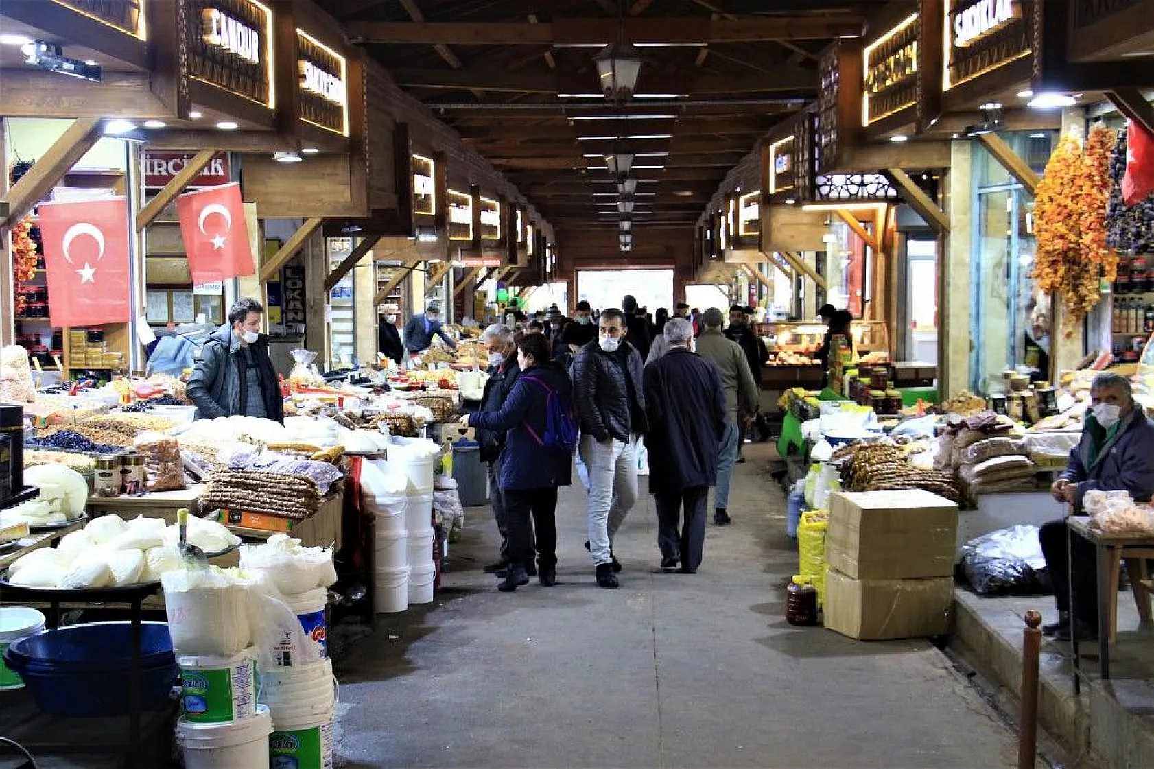 Kapalı Çarşı esnafı online satışa geçti