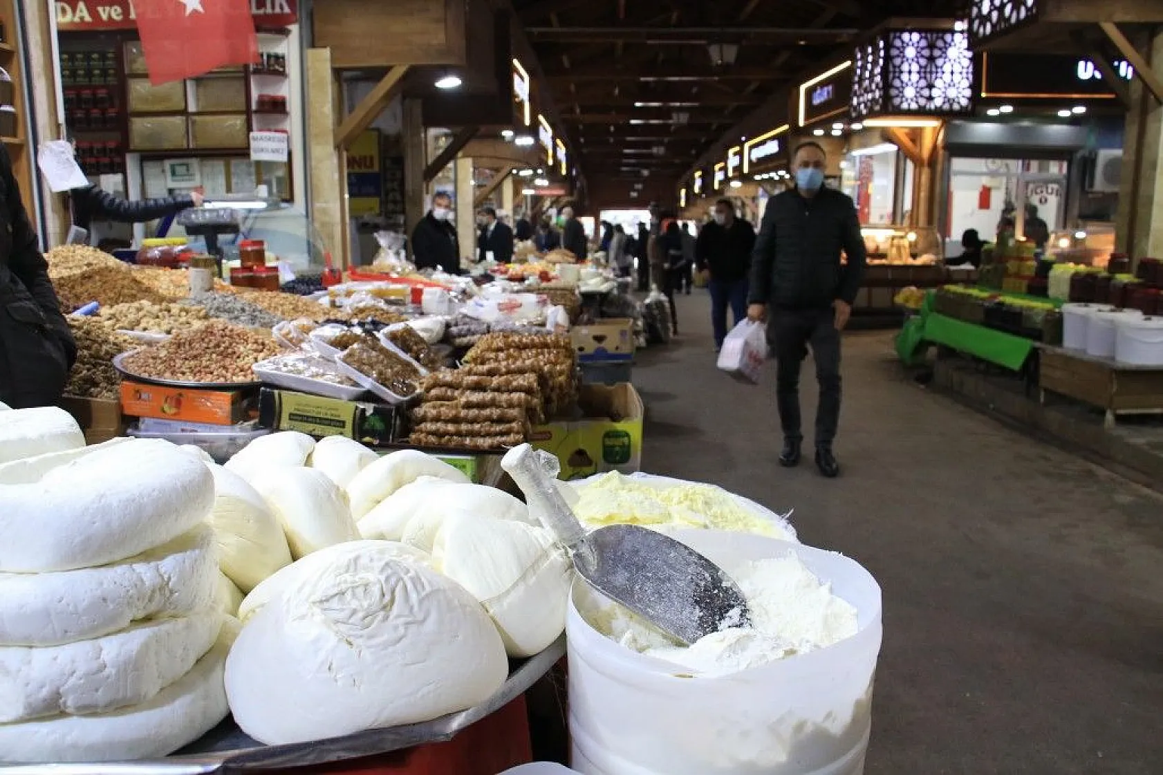 Kapalı Çarşı esnafı online satışa geçti