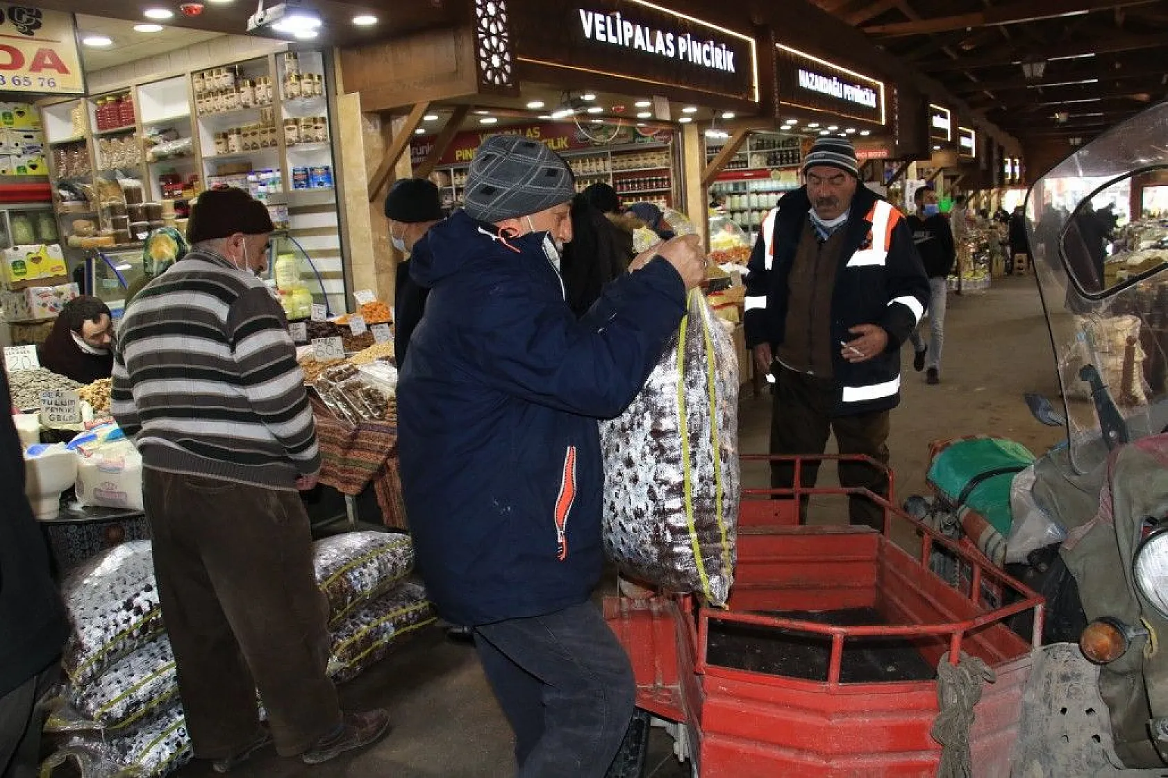 Kapalı Çarşı esnafı online satışa geçti