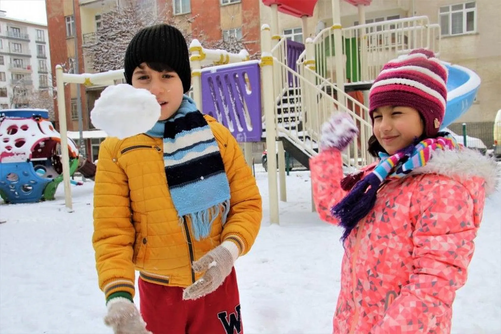 Elazığ'da kar sevinci