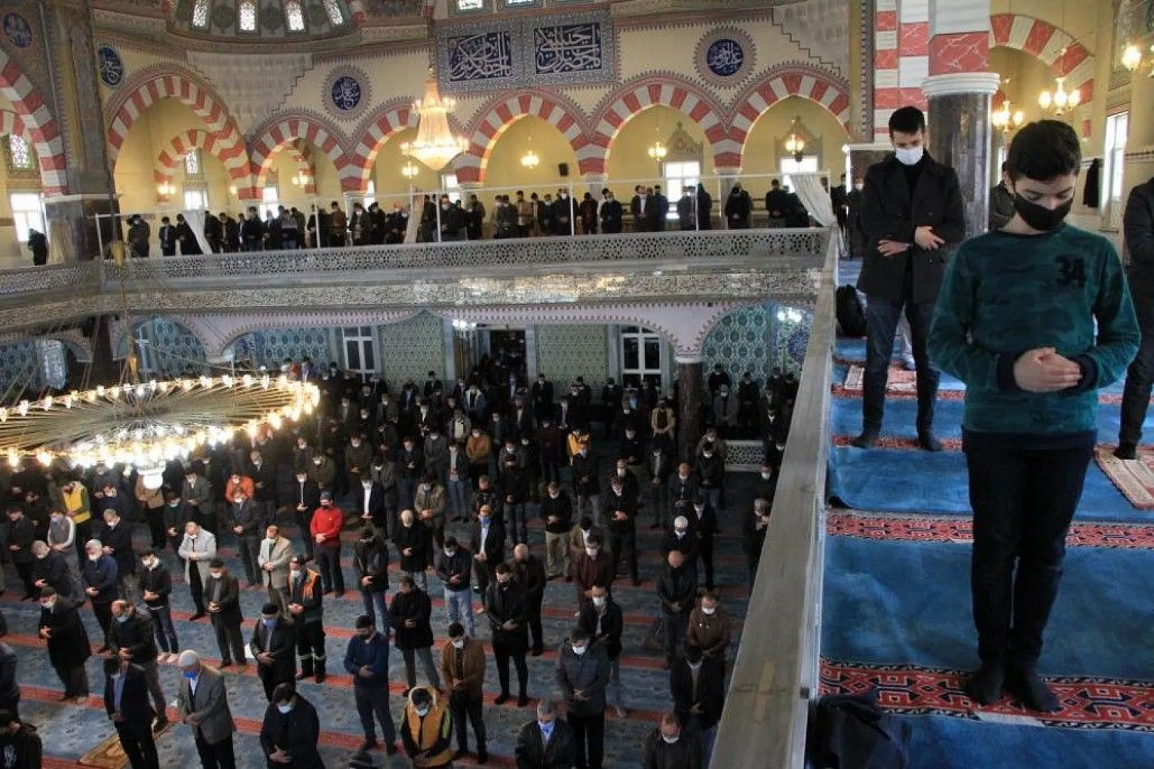 İzzet Paşa Camii'nde duygulu anlar yaşandı