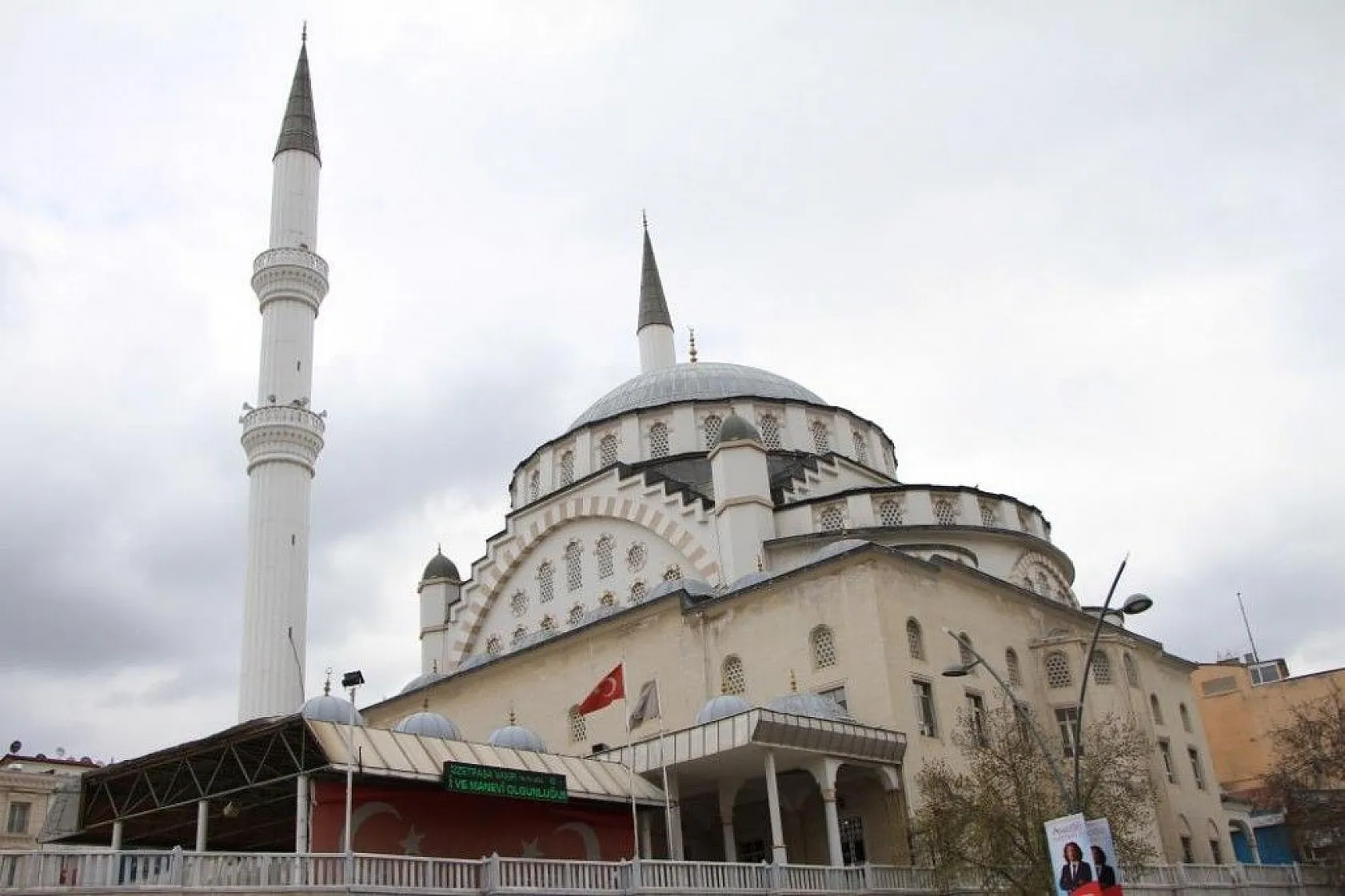 İzzet Paşa Camii'nde duygulu anlar yaşandı