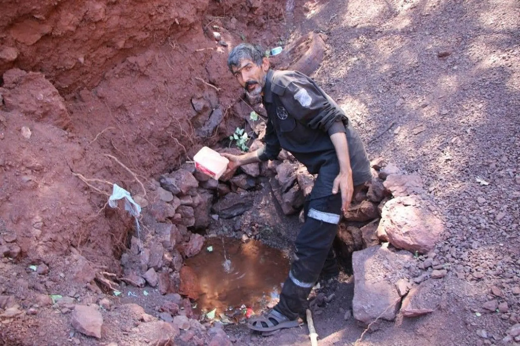 Mangal kömürü işçilerinin çadırda yaşamı başladı