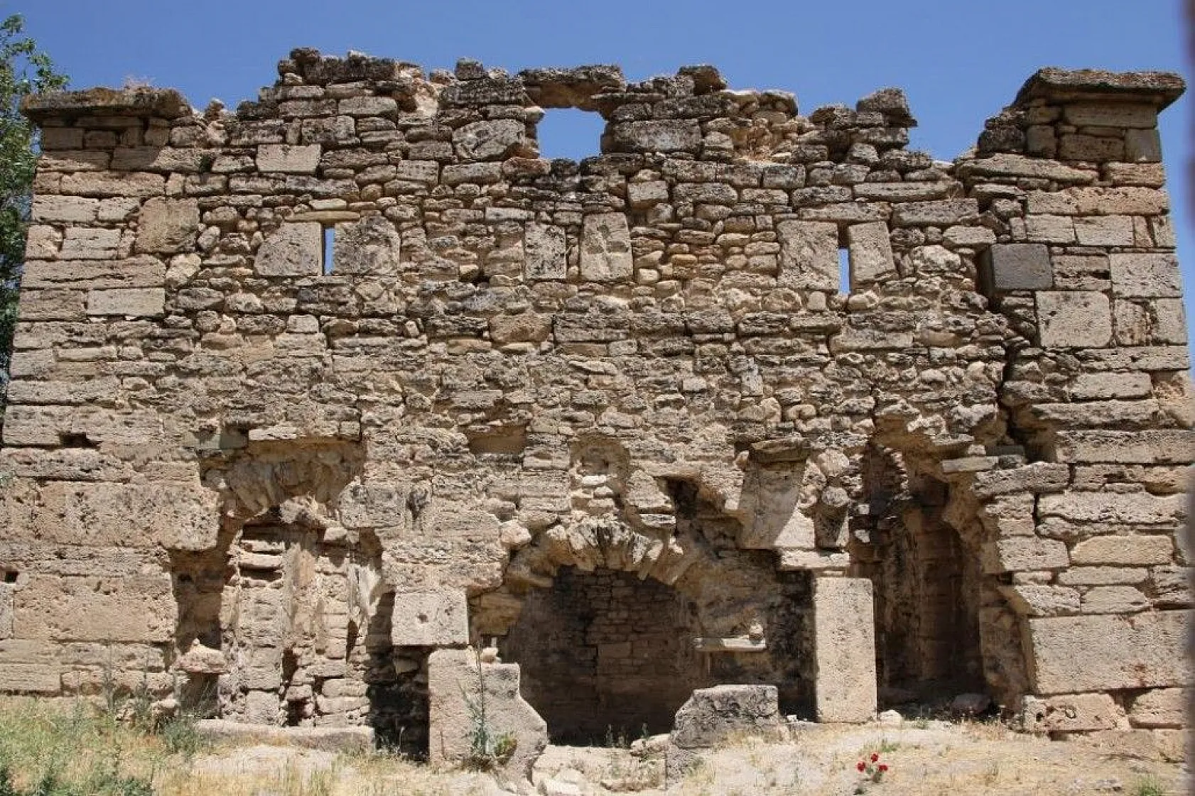 Bu köy, dünyanın dört bir yanından turist ağırlıyor