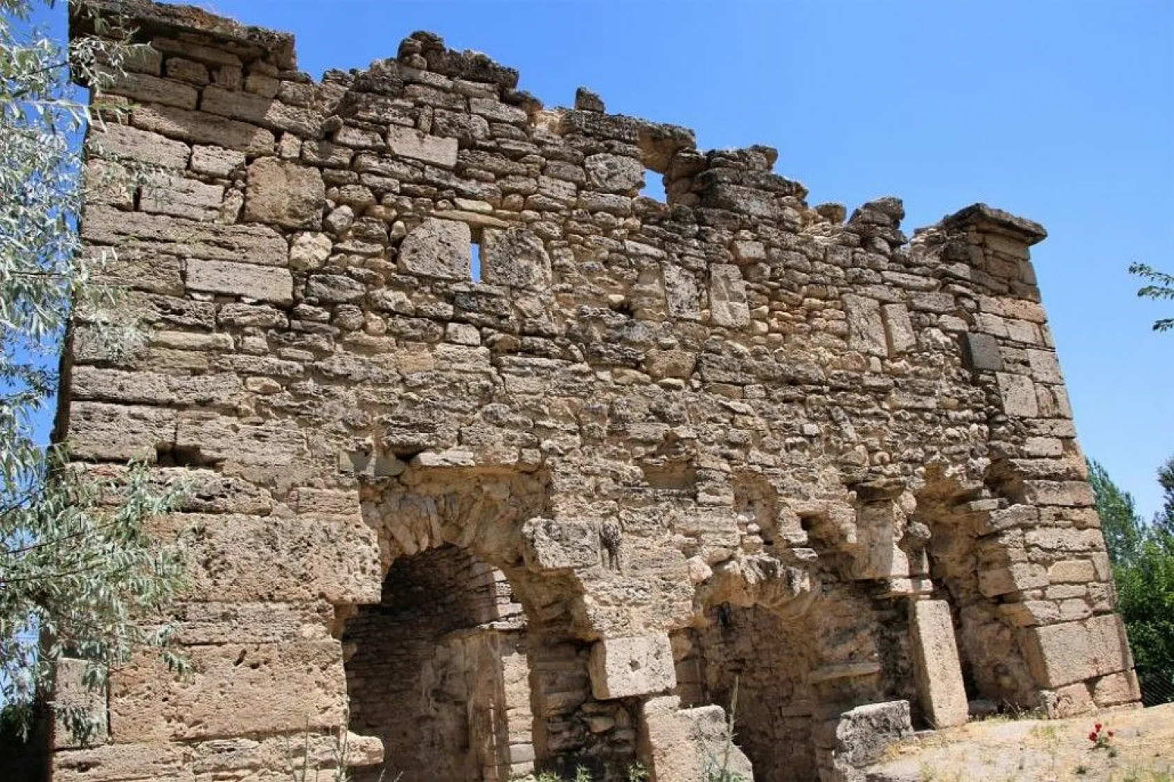 Bu köy, dünyanın dört bir yanından turist ağırlıyor