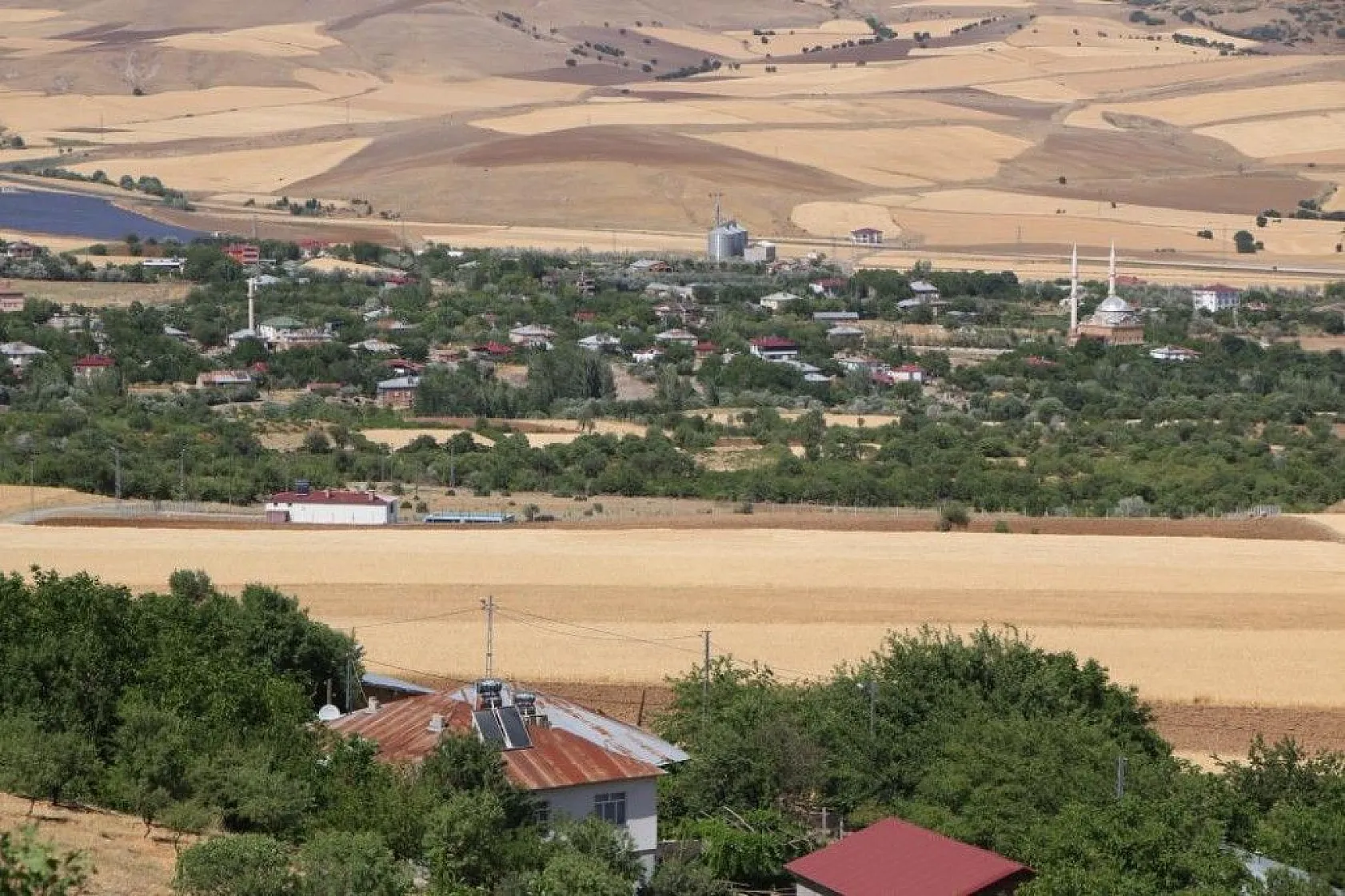 Bu köy, dünyanın dört bir yanından turist ağırlıyor