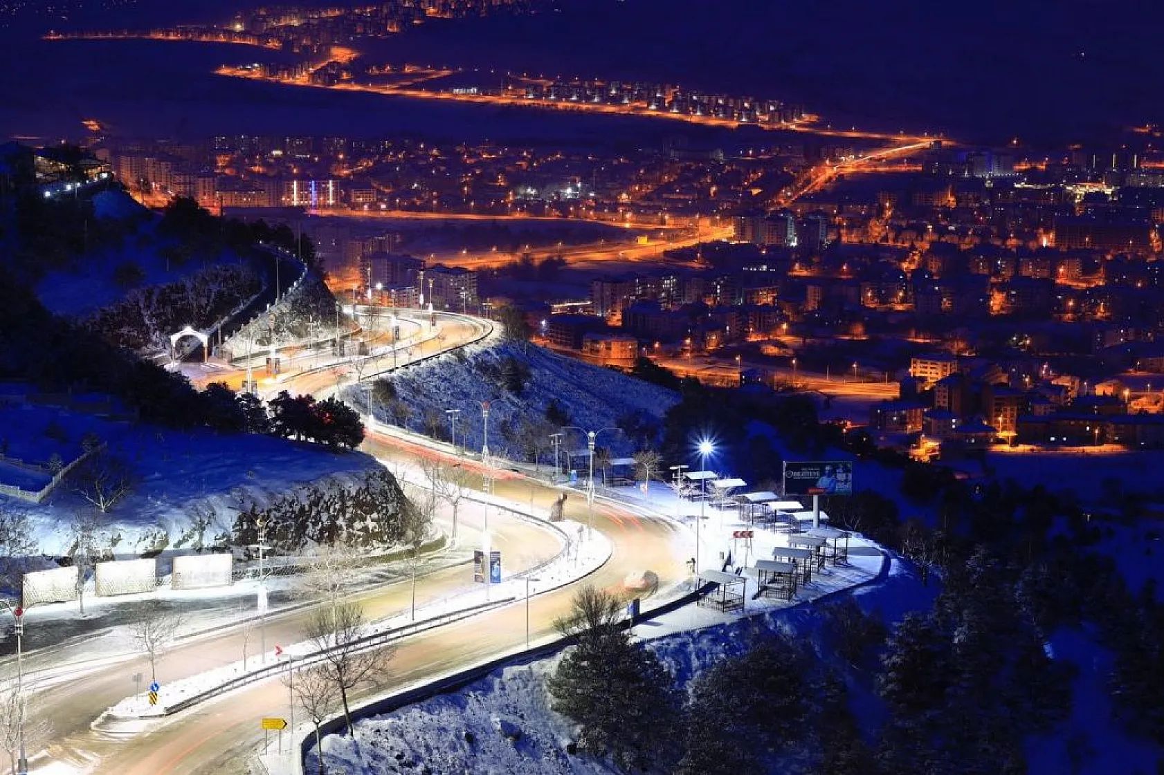 Harput'ta gece ışıkları ile görsel şölen