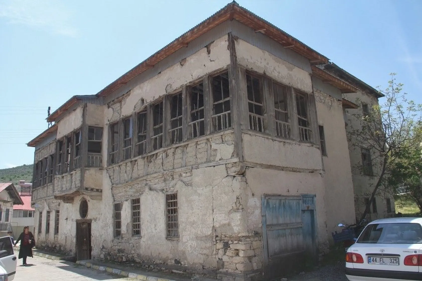 Elazığ'da bulunan 125 yıllık tarihi konaktan fotoğraflar