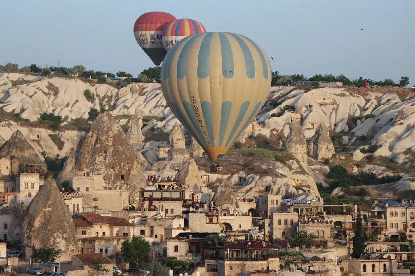 Kapadokya'da balonların görsel şöleni