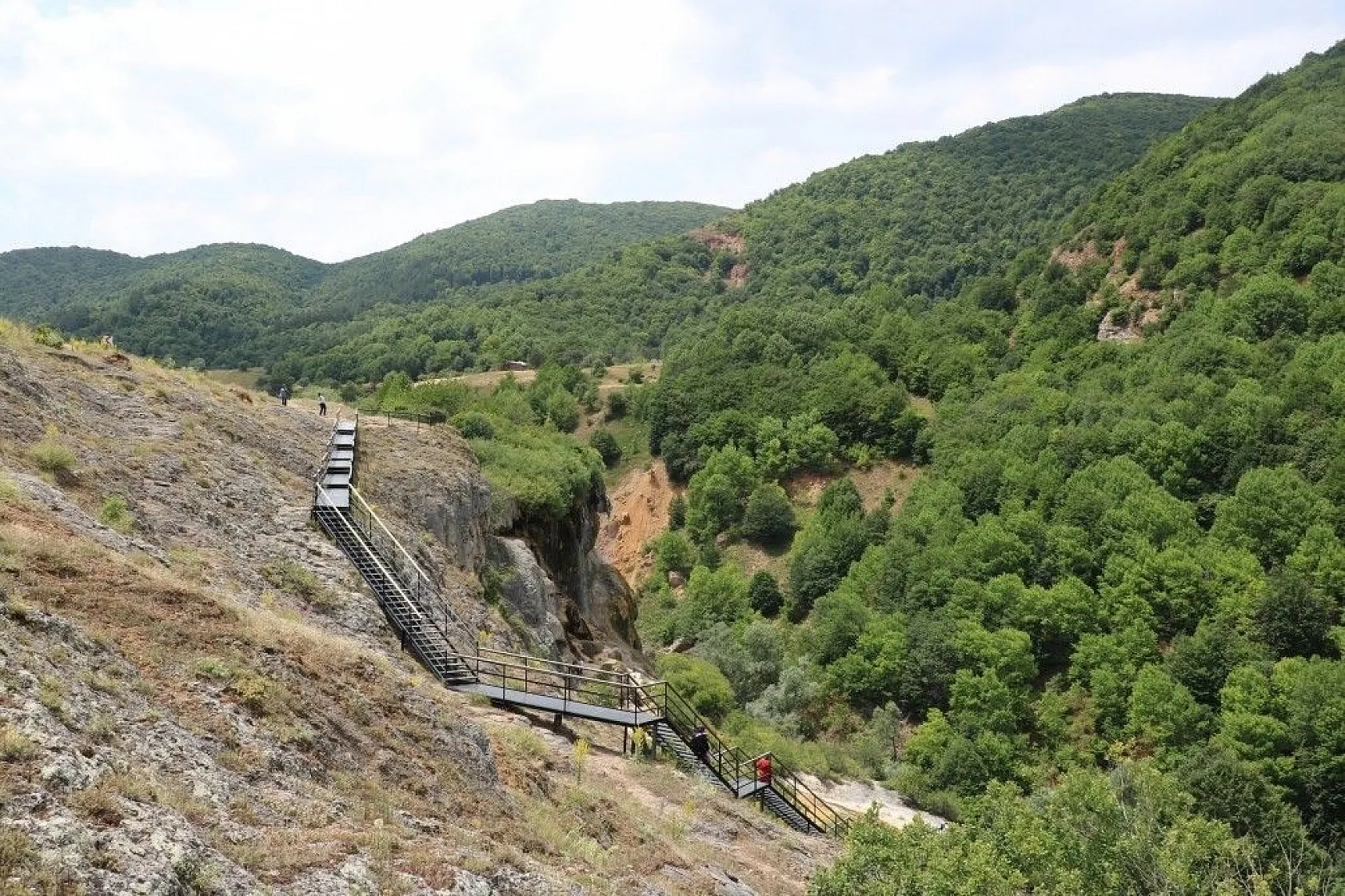 Dipsizgöl Şelalesi'nde eşsiz güzellik