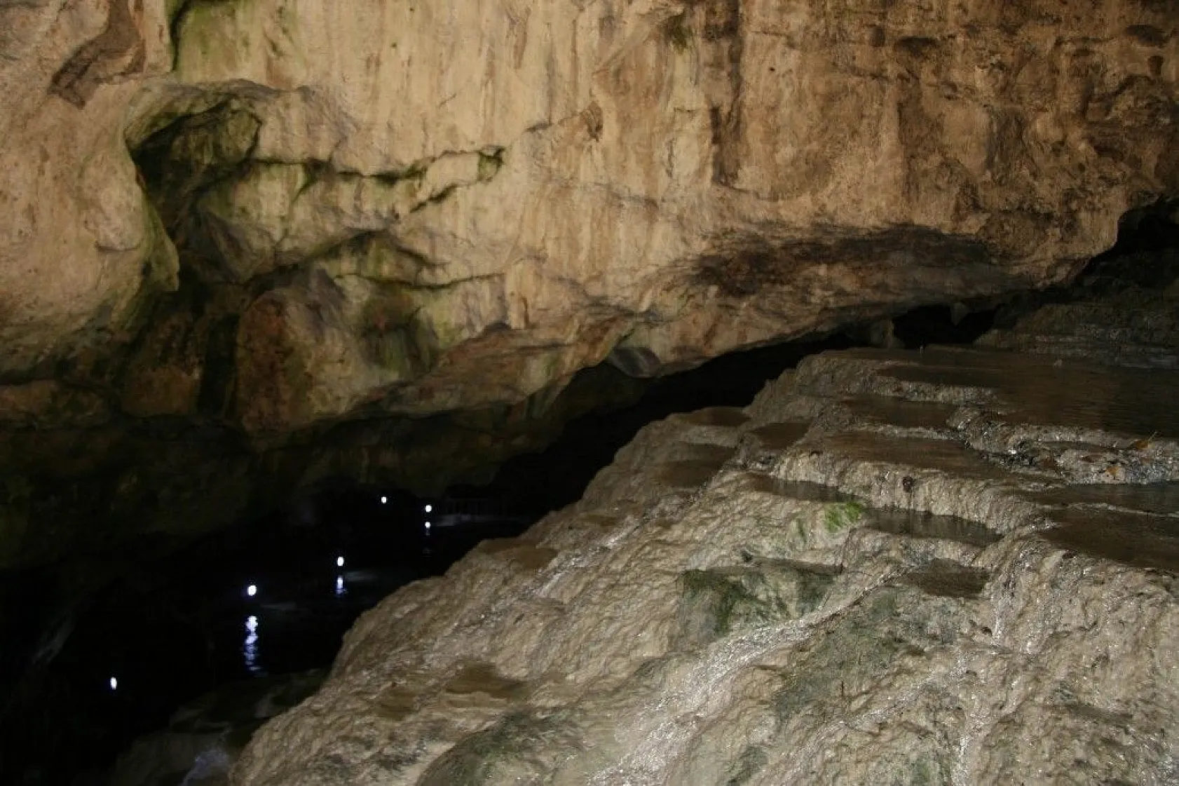 Yer altındaki beyaz cennet Kaklık Mağarası ziyaretçilerini bekliyor