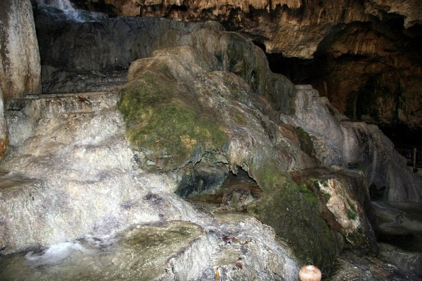 Yer altındaki beyaz cennet Kaklık Mağarası ziyaretçilerini bekliyor