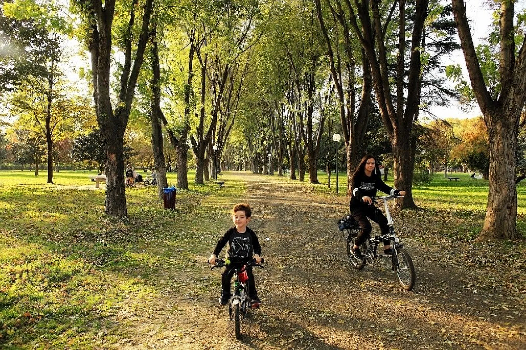 Botanik Park'ta kartpostallık sonbahar manzaraları