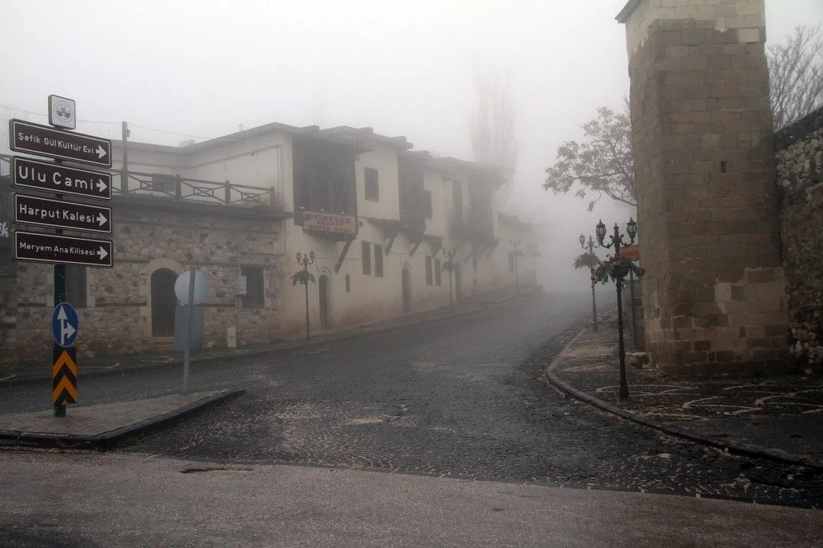Harput'ta sis kartpostallık görüntüler oluşturdu
