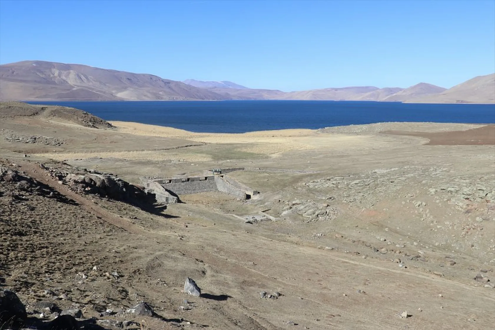 Doğu'nun saklı güzelliği Balık Gölü kuruma tehlikesi altında