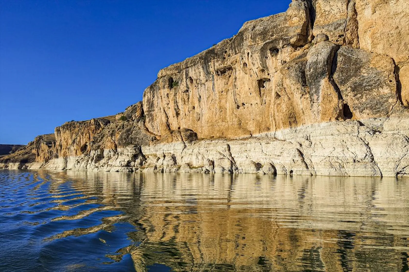 Doğa harikası Karaleylek Kanyonu